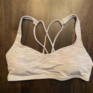 Lululemon Free To Be sports bra